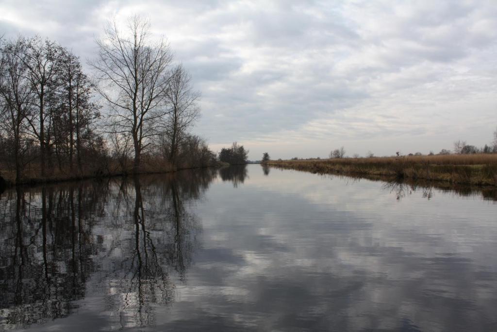 Hotel 'T Meertje Vinkeveen Bagian luar foto